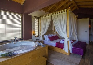 Outstanding Villa with Private Pool and Jacuzzi in Fethiye