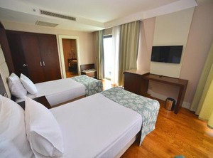 Ramada Plaza | Kaleici