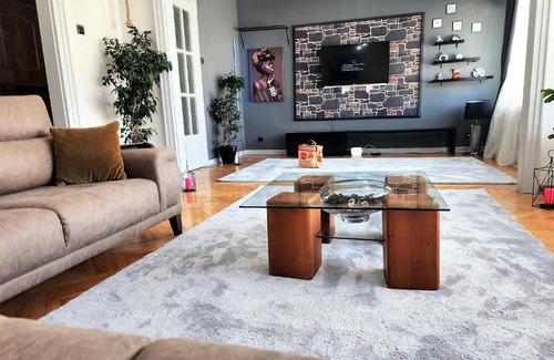 Sisli Apartment | Şişli Center 4+1 Luxury Design Modern Renovated