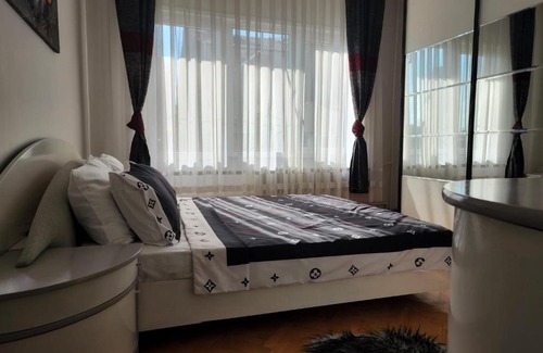 Sisli Apartment | Şişli Center 4+1 Luxury Design Modern Renovated