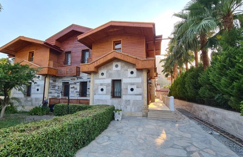Dalyan City Center Villa | 285 m² Villa ∙ 10 bedrooms ∙ 20 guests