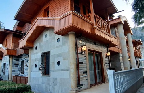 Dalyan City Center Villa | 285 m² Villa ∙ 10 bedrooms ∙ 20 guests