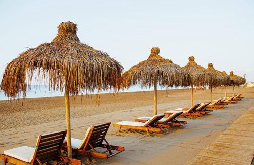 Lara Hotel | 396 m² Hotel ∙ 4 bedrooms ∙ 127 guests