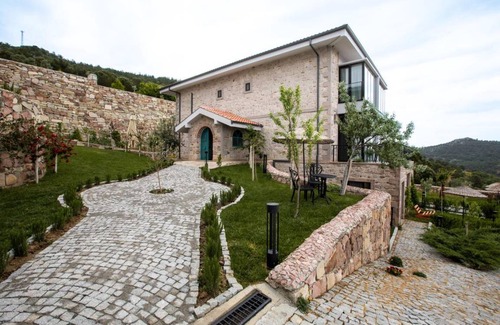 Ayvalik Hotel | 50 m² Hotel ∙ 3 guests