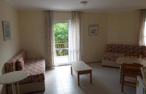 Icmeler City Center Apartment | 60 m² Serviced apartment ∙ 4 guests