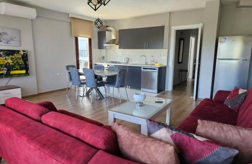 Marmaris City Center Apartment | Deniz Manzaralı, Plaja 100 Metre, Luks Daire 4