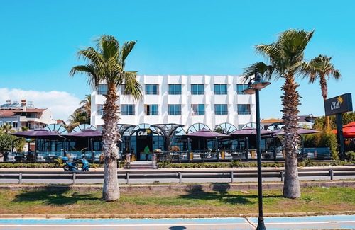 Eski Lara Hotel | On Hotel
