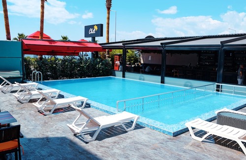 Eski Lara Hotel | On Hotel