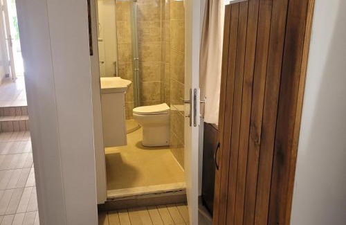 Ayvalik City Center House | OTELIA PANSIYON
