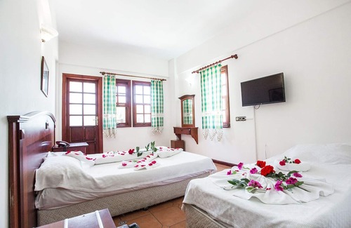 Oludeniz Hotel | Pink Palace Hotel
