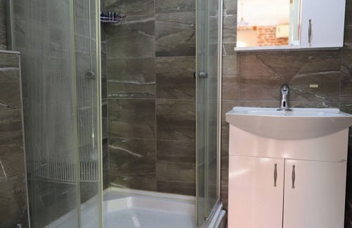 Ayvalik City Center Hotel | Rengarenk Pansiyon