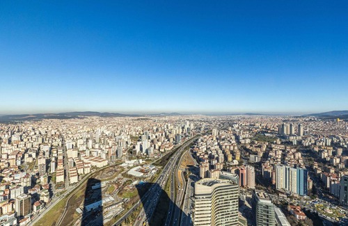 Atasehir Apartment | Studio Flat with Panoramic City View in Atasehir