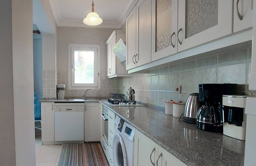 Oludeniz Apartment | Villa with Pool & Garden-All Rooms w/AC in Fethiye