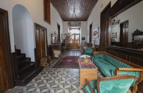 Kaleici Hotel | White Garden Hotel