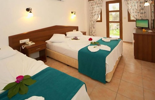 Oludeniz City Center Hotel | White Hotel