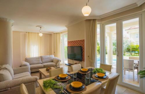 Fethiye City Center Villa | Çalış'ta Denize Sıfır 10 Kişilik Villa Starfish 4