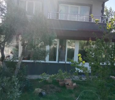 Ezine Apartment | Çetin apart