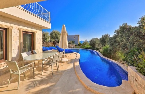 Kalkan Villa | Вилла с прекрасным садом и видом на море!