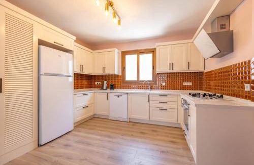 Avlana Villa | 130 m² Villa ∙ 2 bedrooms ∙ 6 guests