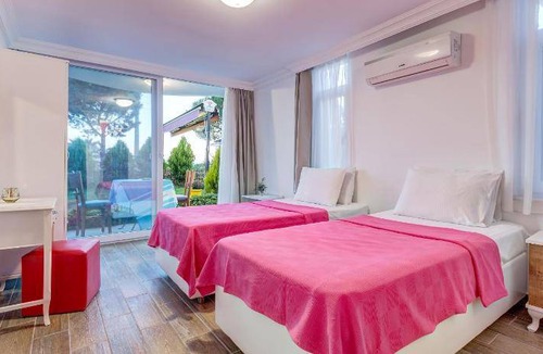Mithatpasa Hotel | 15 m² Hotel ∙ 2 guests