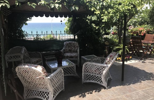 Bakırkoy House | 2 Bedroom Sea View Village House