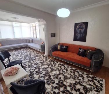 Bornova Apartment | 2 EGE Üniversite ve Hastanesi YAKINI , Aileye ve Firma Çalışanlarına uygun