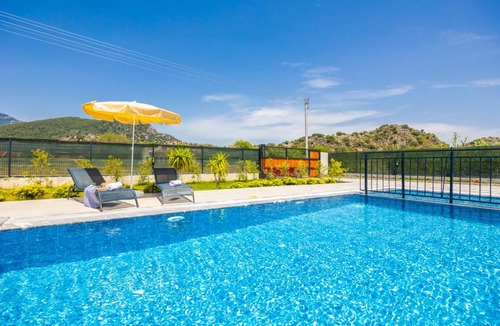 Dalyan Villa | 252 m² Villa ∙ 5 bedrooms ∙ 9 guests