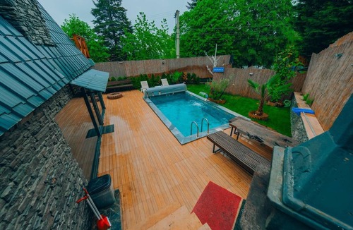 Sapanca House | 3+1 Heated Pool-Jacuzzi-Fireplace-Sheltered Bungalow for 8 People