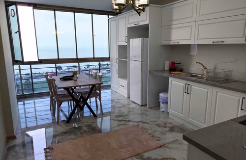 Yomra Apartment | 3+1 upstairs apartment unit with beautiful view