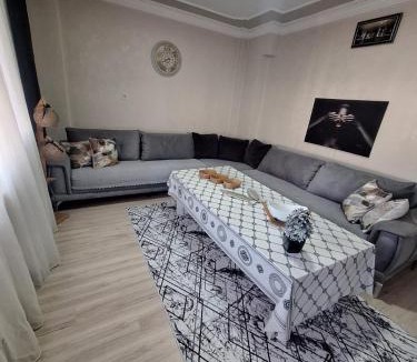 Bornova Apartment | 3 EGE Üniversite ve Hastanesi YAKINI Aileye-Firma Çalışanlarına uygun