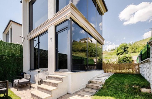 Dilovasi Villa | 4-Deluxe Villa with Heated Private Pool
