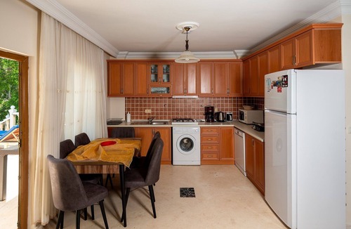 Kalkan Villa | 5 Bedroom Villa with Sea View in Kalkan Center - Helisonia