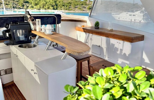 Cesme Boat Rental | 7 cabins 27M Benetti luxury yacht Velora