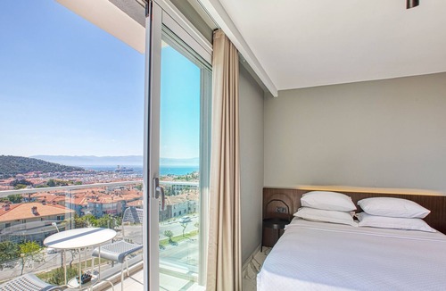 Cesme Apartment | AEGEAN Apartments Cesme - Premium Room, Double Bed with Sea View
