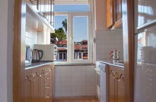 Kaleici House | Aheste Simple Sea View Flat in Lovely Old Town