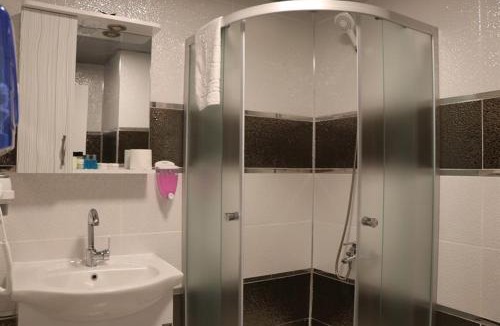Yenisakran Hotel | Aksu Otel