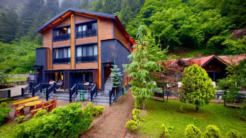 Uzungol Hotel | Akyuz Kardesler Hotel & Bungalow