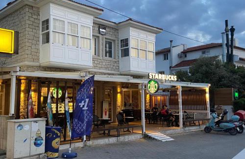 Tokoglu Hotel | Alacati Moonbox Hotel