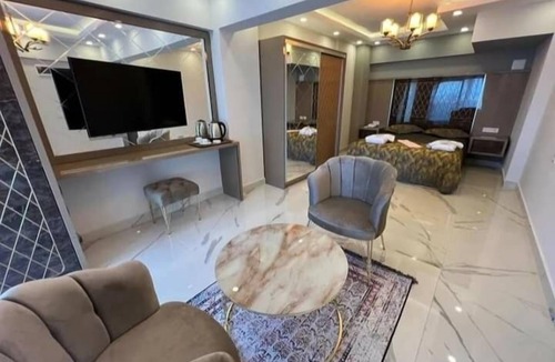 Kucukkuyu Hotel | Alp Ateş Suit