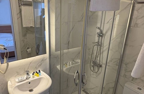 Ayvalik City Center Hotel | Amphora Hotel