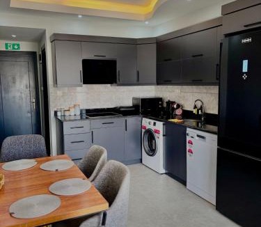 Oludeniz Apartment | Apartment wıth jacuzzı and pool 10 mınutes from the DeadSea