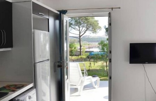 Mithatpasa Apartment | apartment with garden cloth to the beach D.2