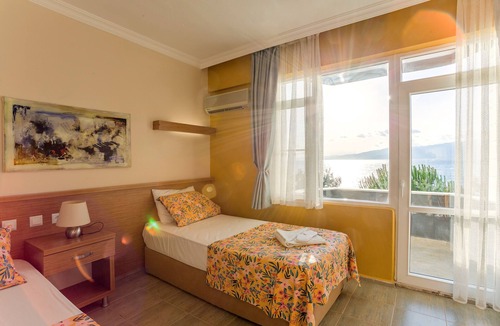 Burhaniye Hotel | Aqua Nina Hotel