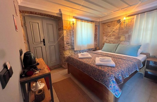 Mithatpasa Cabin | Arcadia Cunda
