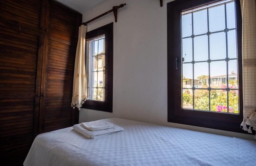 Yalikavak Villa | Astonishing Villa with Pool near Tilkicik Bay
