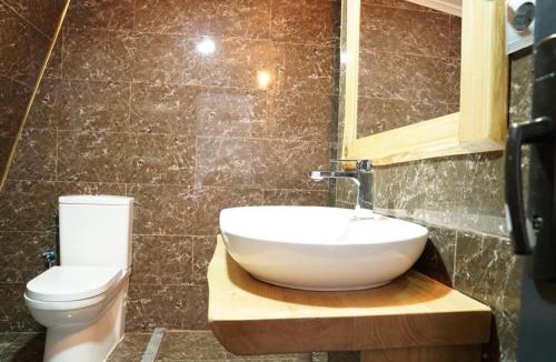 Lapseki Hotel | Astroia Butik Otel&Bilim Kampı