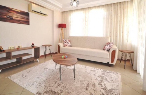 Seki Apartment | Attractive apartment - right down to the beach