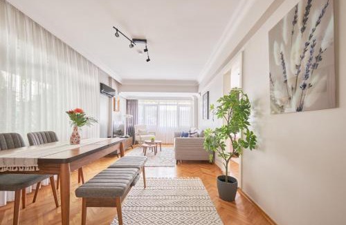 Fenerbahce Apartment | Bagdat Avenue Apartment, Near Kalamis Marina