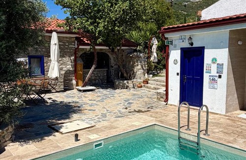Gullubahce Bed & Breakfast | Bahab Plus Guest House