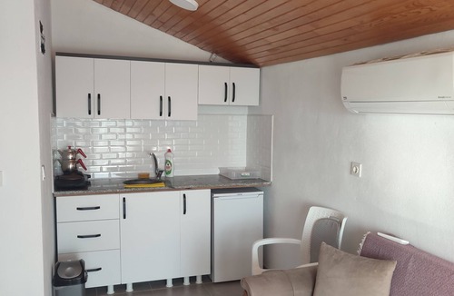 Ezine Apartment | Bazyel Apart Otel